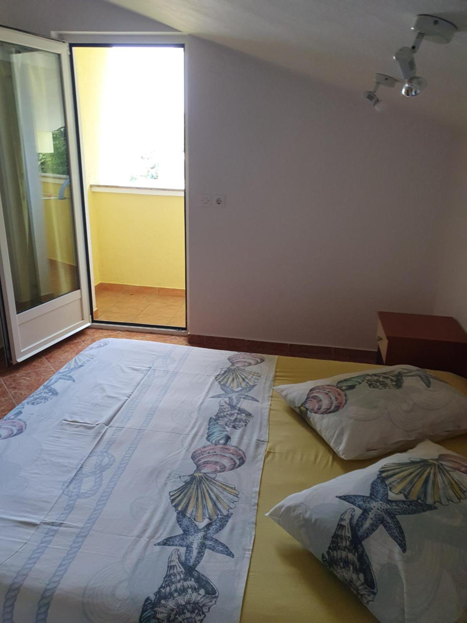 Apartment Jelena 拉布 客房 照片
