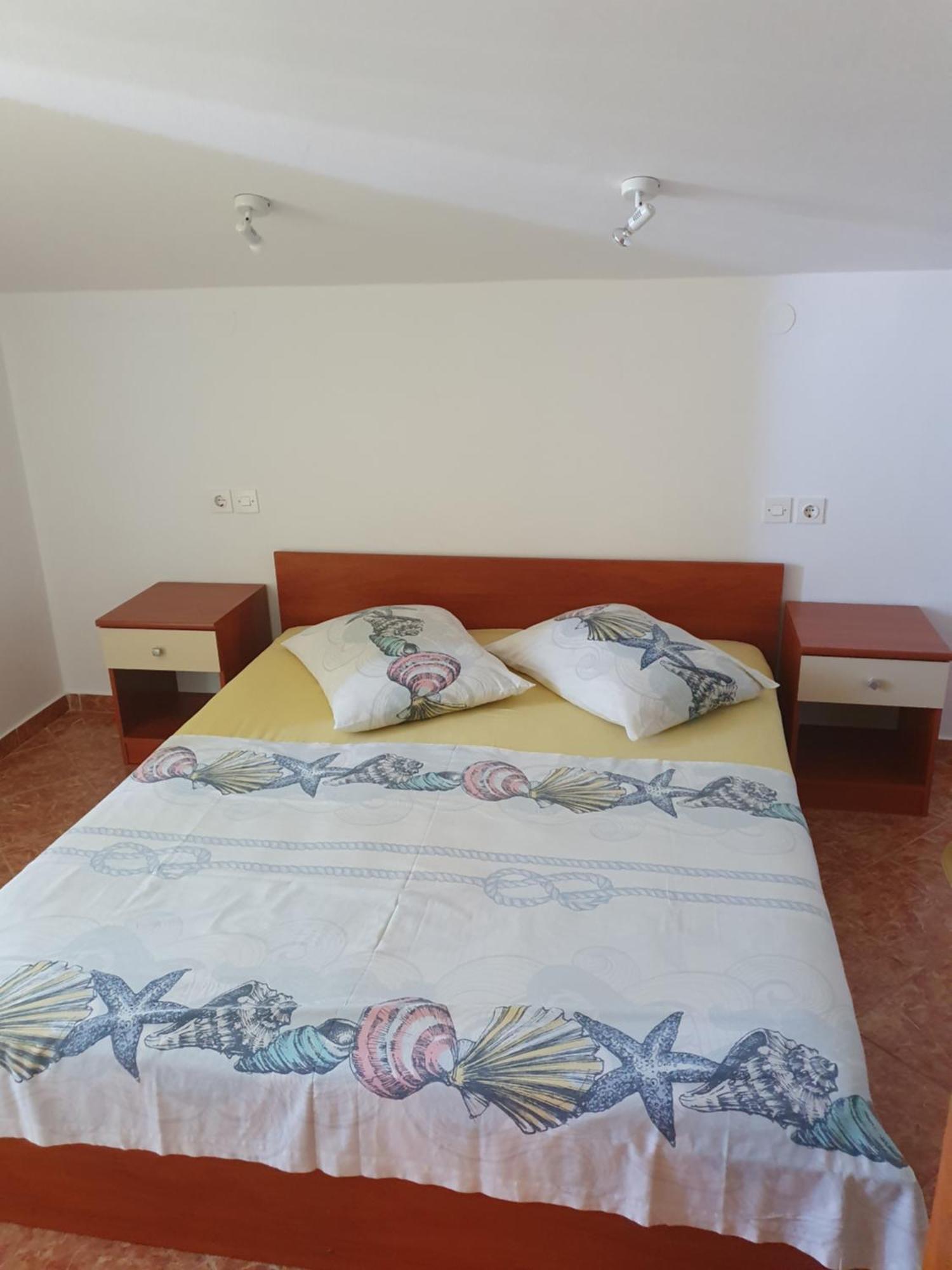 Apartment Jelena 拉布 客房 照片