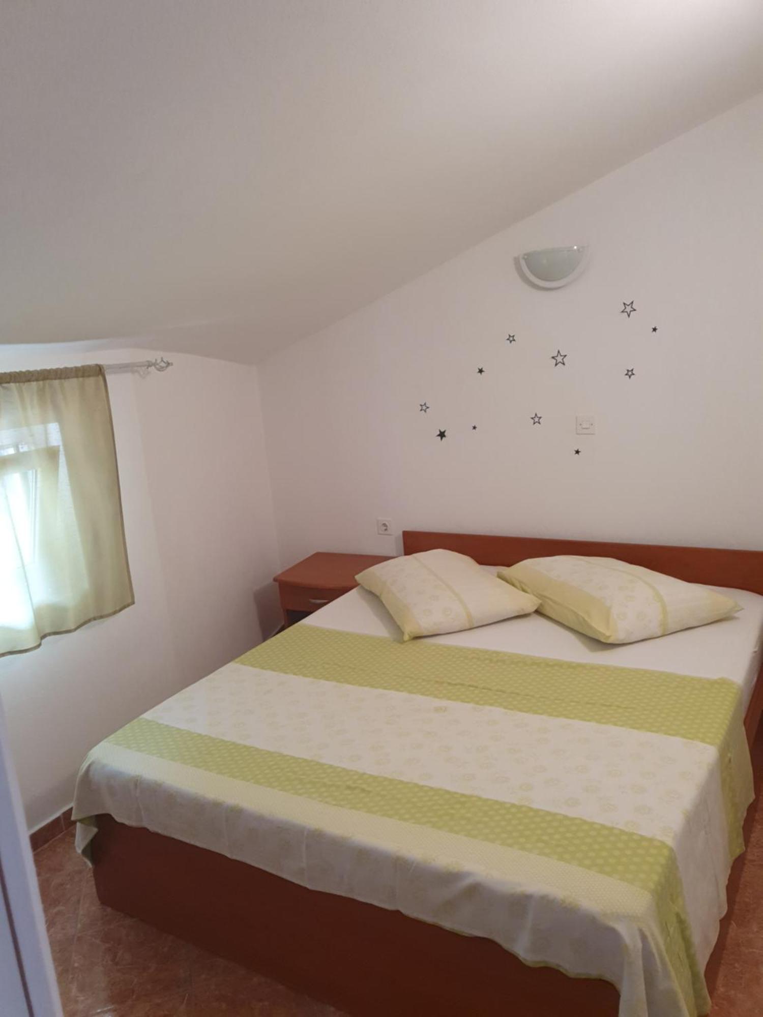 Apartment Jelena 拉布 客房 照片