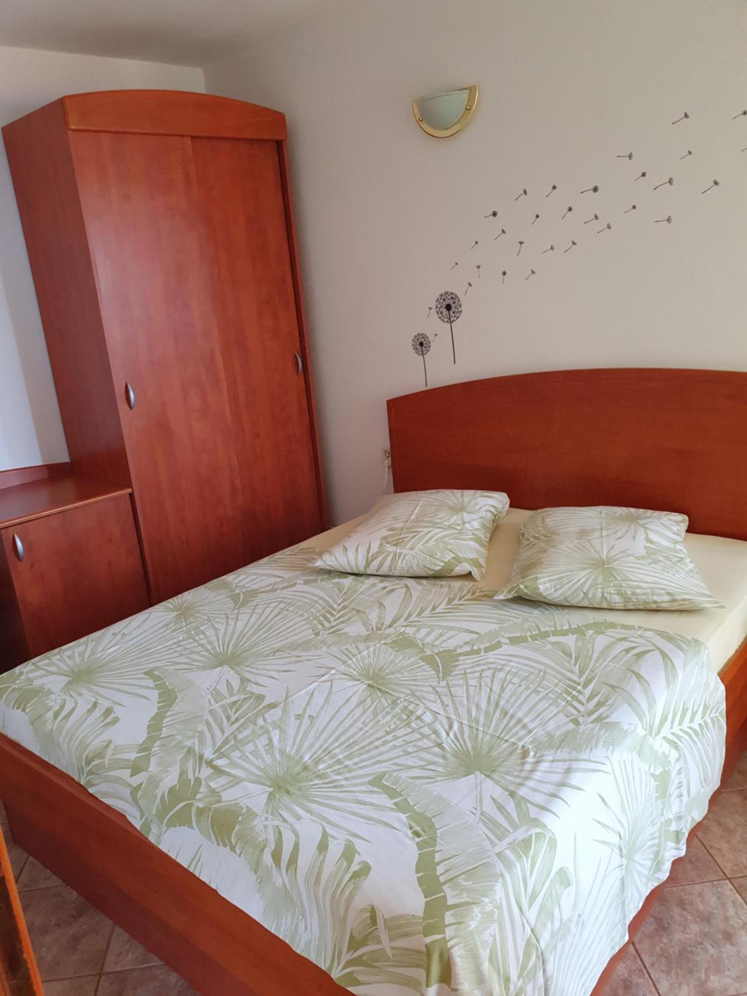 Apartment Jelena 拉布 客房 照片